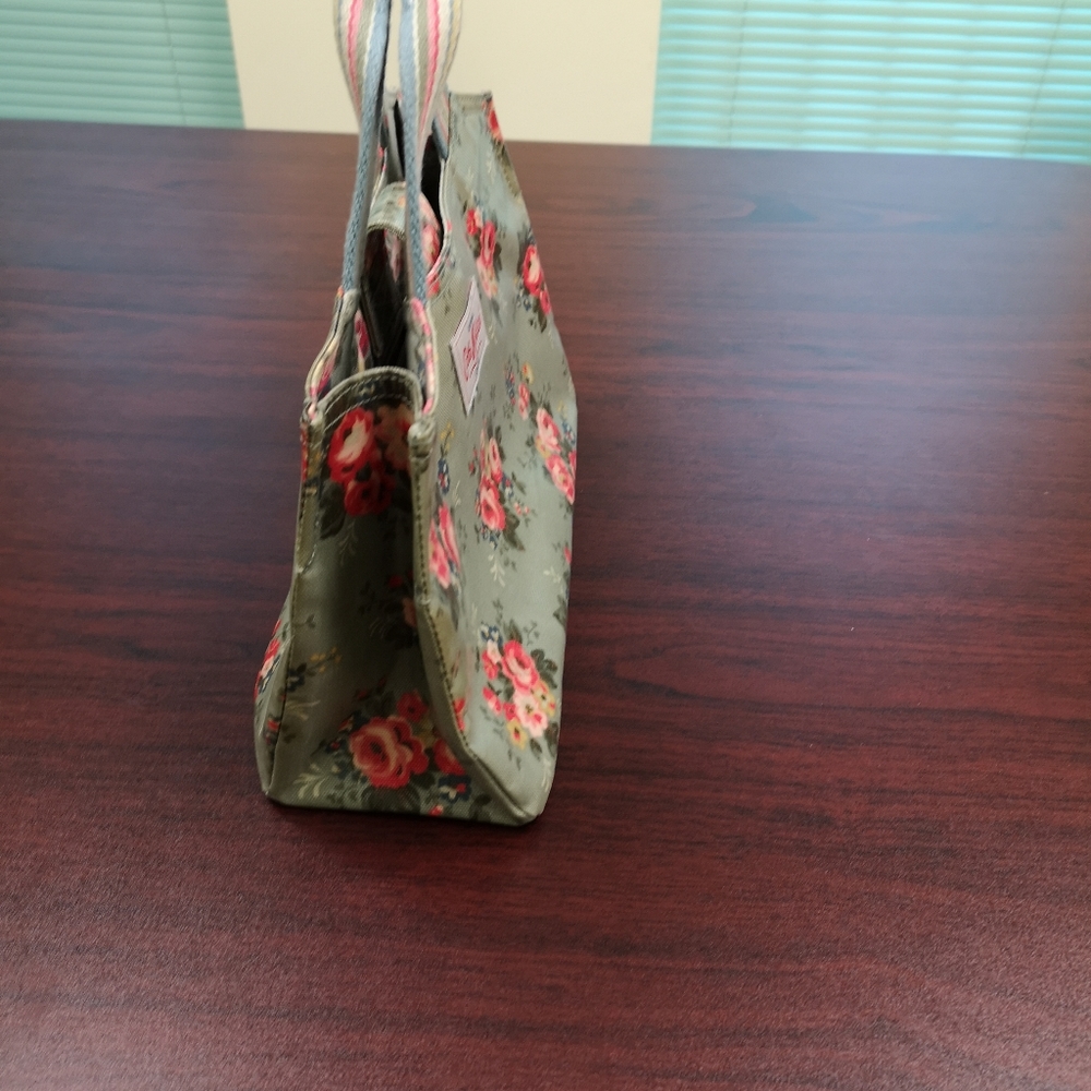 Handbag - Picture 3 of 6